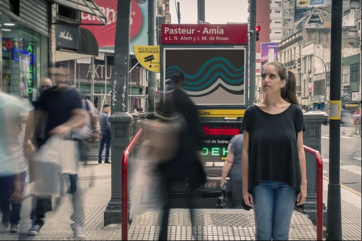 Escena del cortometraje Mamá, protagonizado y narrado por Gabriela Rodríguez y filmado por Juan Pablo Zaramella.