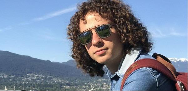 Quién es Luisito Comunica, el youtuber más famoso de México acusado de engañar a su novia