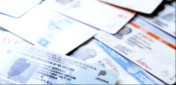 Ratifican que un deudor alimentario que trabaja como chofer no podrá renovar la licencia de conducir