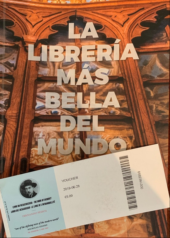 ¿Pagar para entrar a una librería? Foto: Valeria Schapira.