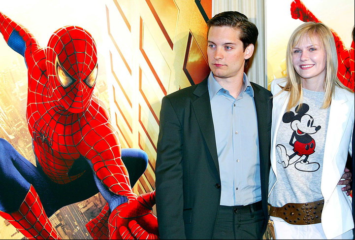 Tobey Maguire y Kirsten Dunst promocionando la película. Foto: AFP