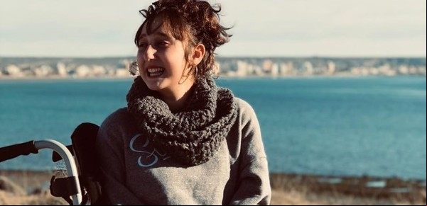 Desdramatizó la leucemia con videos creativos y filmó un corto que cuenta su vida