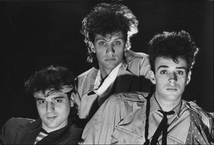 Gustavo Cerati, Zeta y Charly Alberti en una de las primeras fotos de prensa de Soda Stereo.