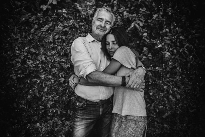 Juana Viale y su papá, Ignacio.