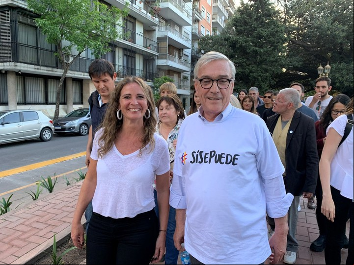 Diputado Álvaro González, en la campaña electoral del año pasado.
