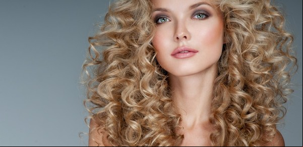 Los mejores cortes de pelo para rulos: tendencias y consejos de los estilistas