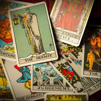 Tarot: ¿Qué significan los cuatro palos de las cartas?