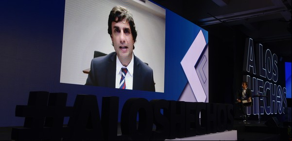 Se achicó el déficit en octubre pese al aumento de los intereses de la deuda