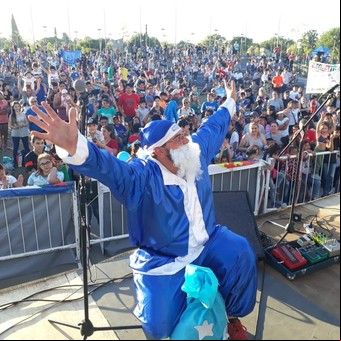 Un Papá Noel azul por una Navidad con más luces y menos estruendo