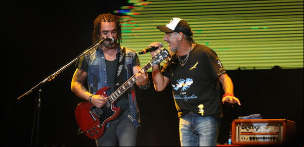 Kapanga y Nahuel Pennisi, una combinación para explotar el verano
