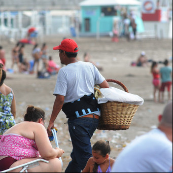 Cuánto cuesta comer en la costa argentina: estos son los precios del verano 2025