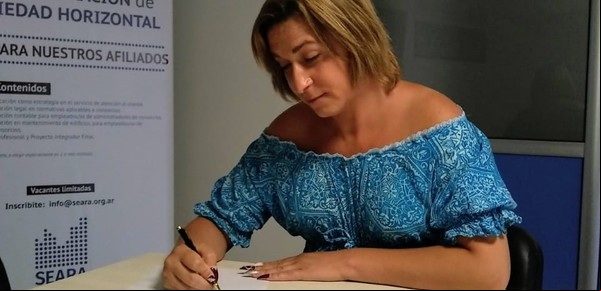 Tiene 40 años y es la primera mujer trans que negociará una paritaria nacional