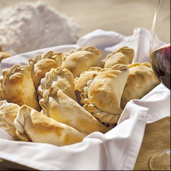 Empanadas de carne cortada a cuchillo al horno