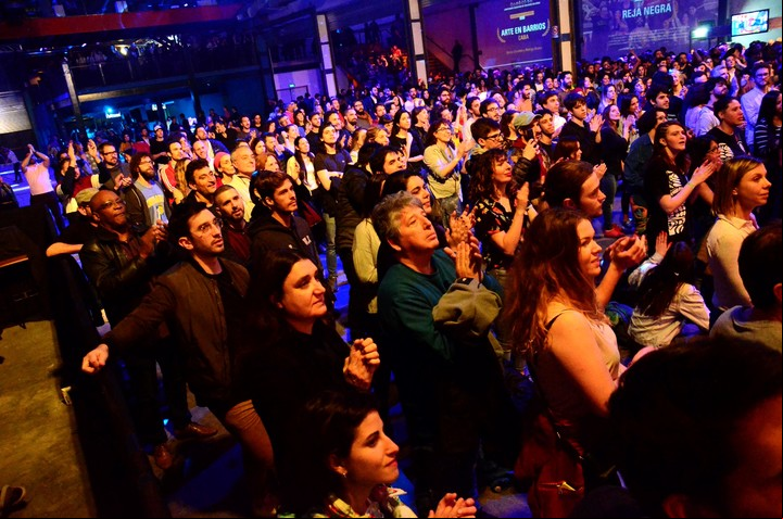 Las presentaciones de PAN convocan público de diferentes edades, y lentamente se va estableciendo como un nuevo punto de encuentro entorno a la música improvisada. (Prensa)