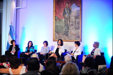 Mujeres profesionales: experiencias y desafíos, ejes de un debate