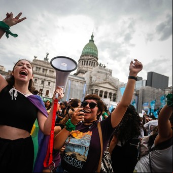 "La deuda es con nosotras": miles de mujeres reclamaron por el aborto legal y el fin de la violencia machista