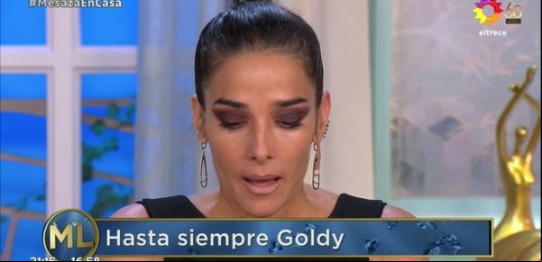 Juana Viale se quebró al comenzar "La noche de Mirtha" y habló sobre la muerte de Silvia Goldie Legrand