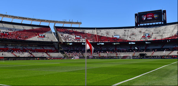 Jugar en el Monumental y conocer a los ídolos: así premiará River a los socios que paguen al día