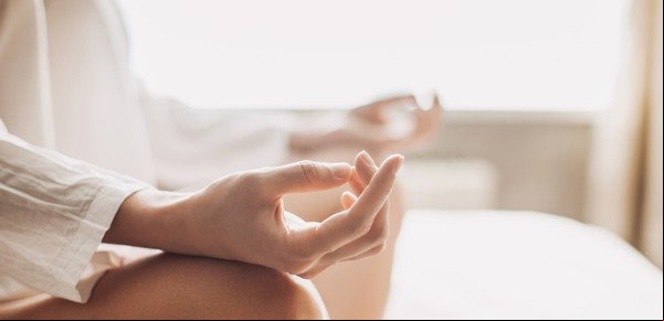 Qué mantras atraen la abundancia según Deepak Chopra