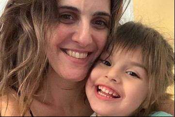 La felicidad de Julieta Díaz por el primer día de clases de su hija Elena