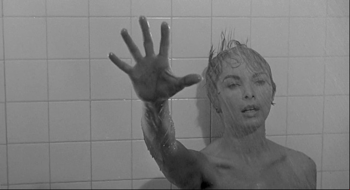 Janet Leigh atajando puñaladas.