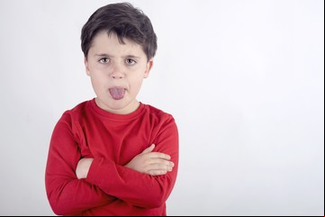 "Mi hijo me desafía": cómo enseñarle a manejar sus emociones (sin perder los estribos)