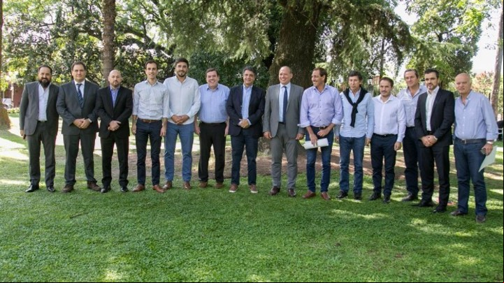 Sergio Berni con los intendentes de Juntos por el Cambio.