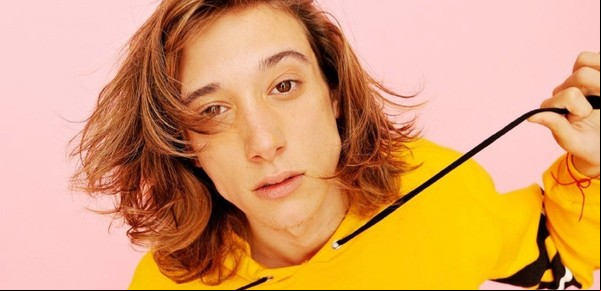 Quién es Lucas Spadafora, el instagramer del millón de seguidores que superó los prejuicios y llegó al Cantando 2020