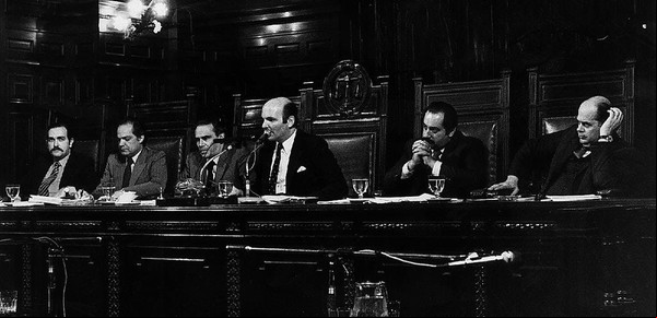 Ricardo Gil Lavedra y su emotivo recuerdo a 40 años del inicio del histórico Juicio a las Juntas Militares 