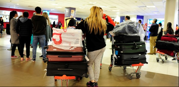 Detienen a una mujer en el aeropuerto de Munich con los huesos de su esposo en el equipaje