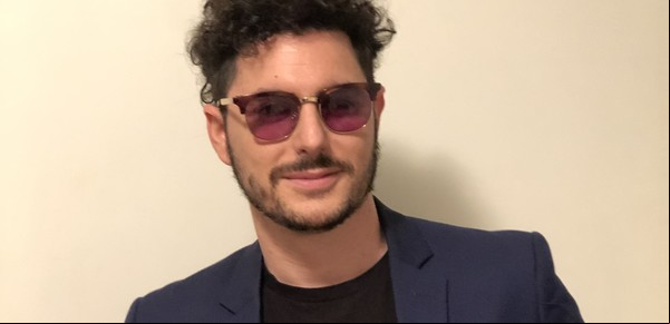 Andy Ini agita las redes con sus divertidas versiones de cuarentena