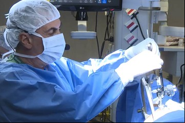 Cómo es la innovadora cirugía para personas con epilepsia que se está haciendo en un hospital del país
