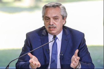 Alberto Fernández justificó el DNU por la falta de conectividad a Internet de los barrios populares porteños
