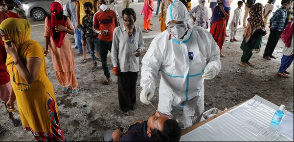 India tiene el brote de coronavirus de mayor crecimiento del mundo