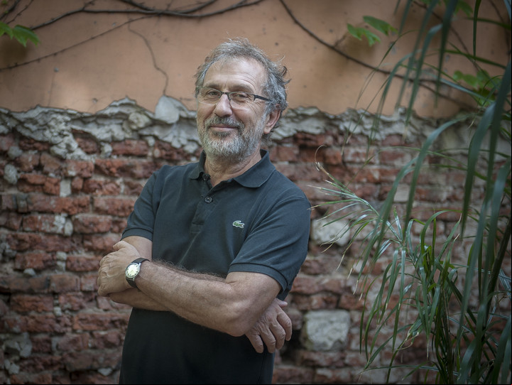 "Es muy importante que los muertos estén en un buen lugar para que los sintamos como fuerzas benéficas, auspiciosas para nuestra vida", dice el psicólogo. Foto Federico Lopez Claro.