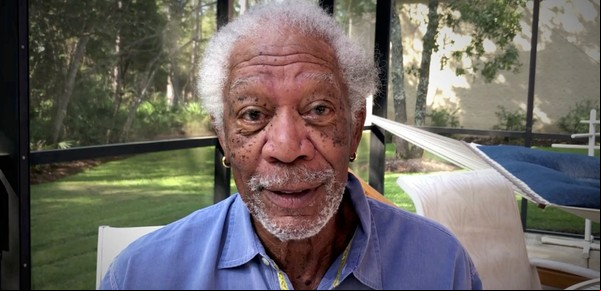 Morgan Freeman sigue haciendo historia como la voz de los documentales... y se mete con la prehistoria