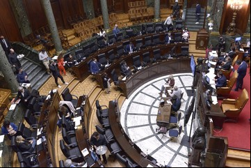 Proponen hacer plazas a cambio de que les autoricen obras privadas
