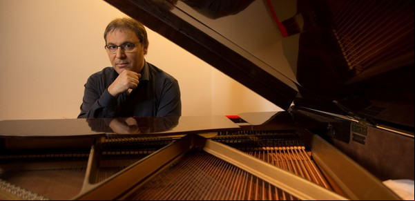 Gabriel Rolón: "Atravesar un duelo en pandemia es muy doloroso"