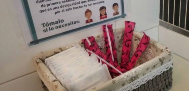 En Morón lanzaron el programa "Menstruar": entregan gratis toallitas femeninas y tampones