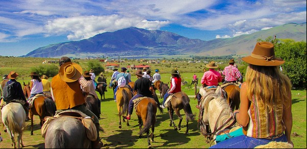 Semana Santa 2024: a dónde viajar y algunas de las celebraciones más convocantes en Argentina