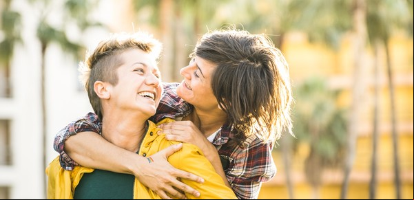 Bisexualidad: ¿Todavía funciona la "doble vida"?