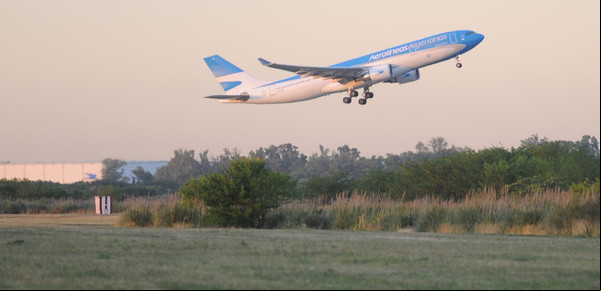 El Gobierno advierte de que "el sistema aeronáutico nacional puede bajar de categoría"