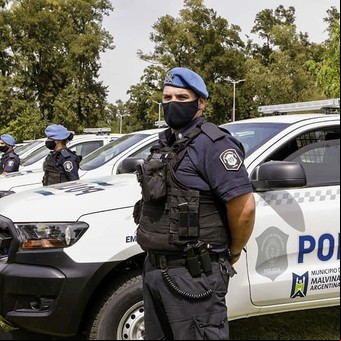 Malvinas Argentinas: llegaron 20 camionetas para la Policía y prometen otra tanda igual