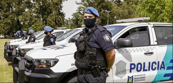 Malvinas Argentinas: llegaron 20 camionetas para la Policía y prometen otra tanda igual