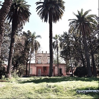 Con una expo de The Walking Conurban y muestras interactivas, abren al público una histórica casona del 1900
