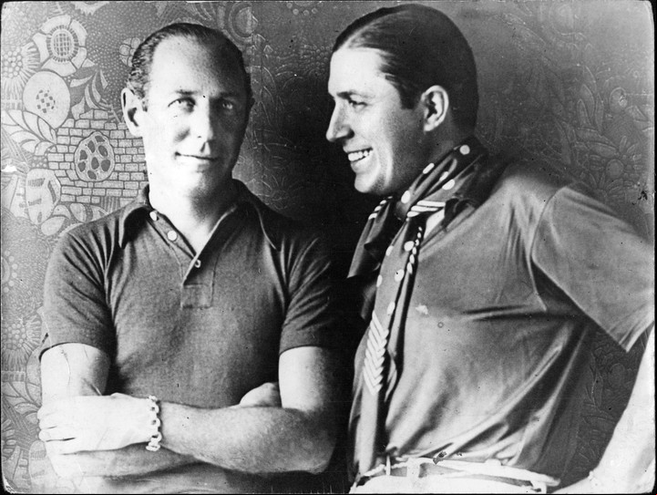 Carlos Gardel y Samitier, jugador del Barcelona. (@AGNArgentina)