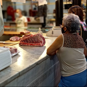 Adelanto de haberes: cómo cobrar la jubilación varios días antes y cuánto cuesta en cada banco