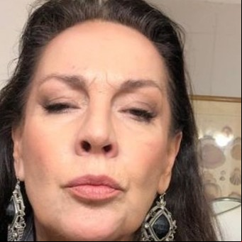 Mónica Gonzaga está desesperada: "Me quieren cobrar 23 mil dólares de multa"