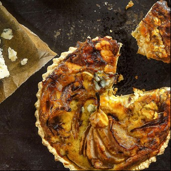 Quiche de peras y queso azul