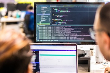 Aprender a programar gratis: cómo anotarse al curso con el que se puede ganar $ 300.000 al mes